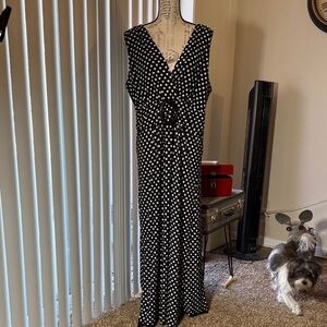 Star Vixen Black and White Polka Dot V-Neck Maxi Dress with Waist Ring